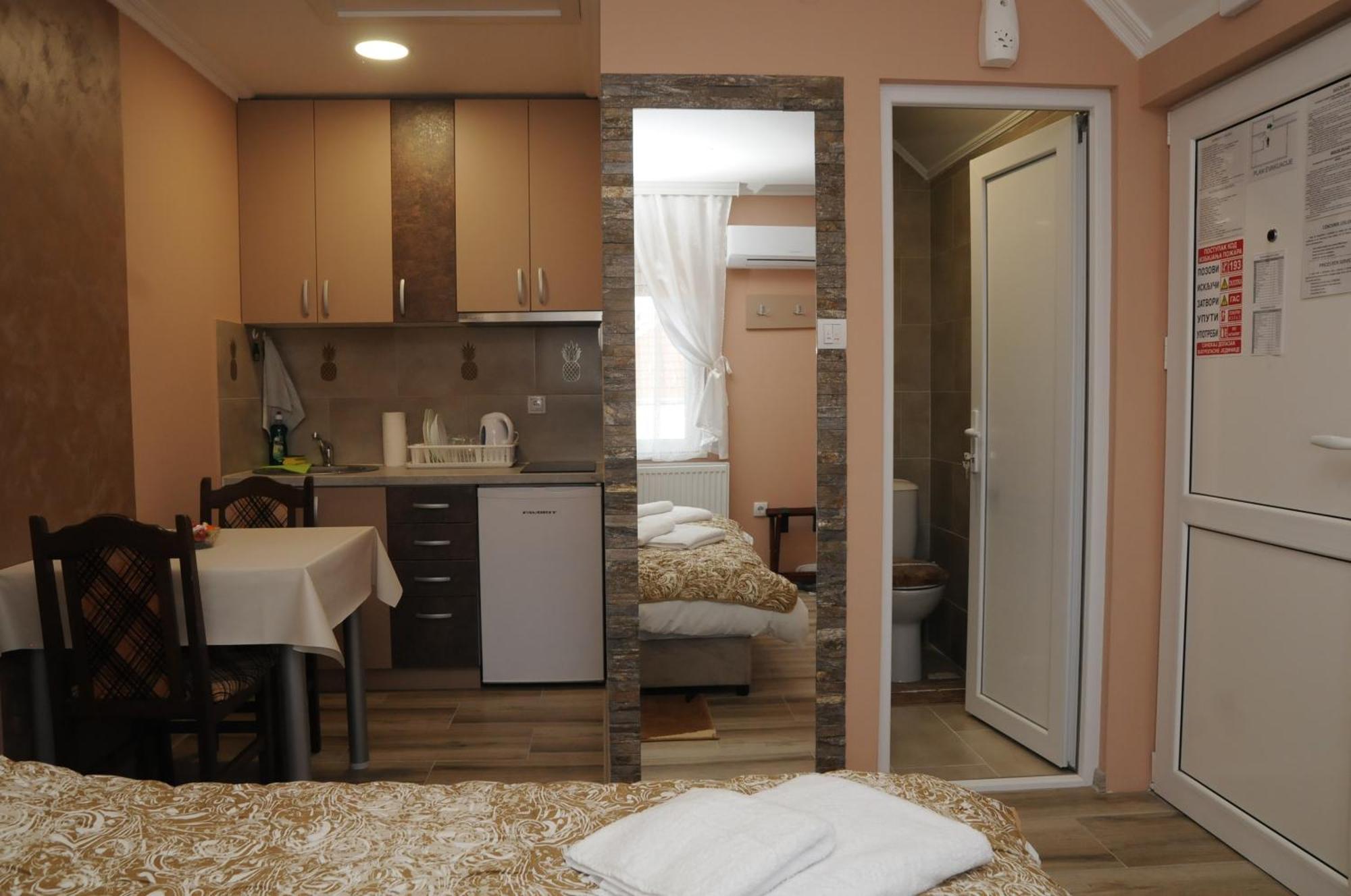 Favorit Apartments Čačak Стая снимка